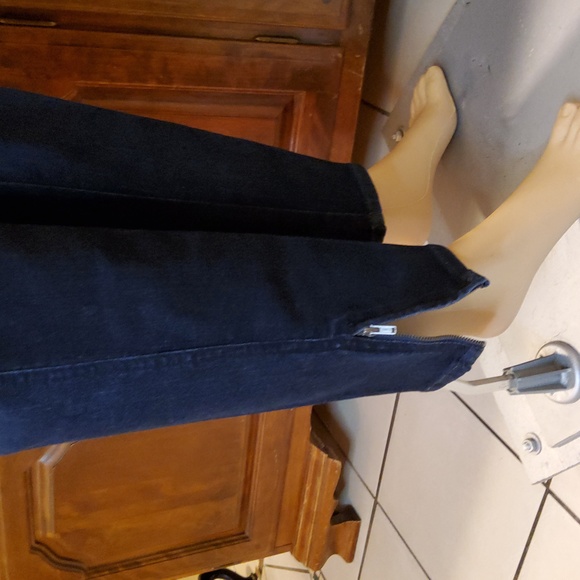 Chico's Perfect Stretch Girlfriend Slim Leg Ankle Jeans - Picture 5 of 13